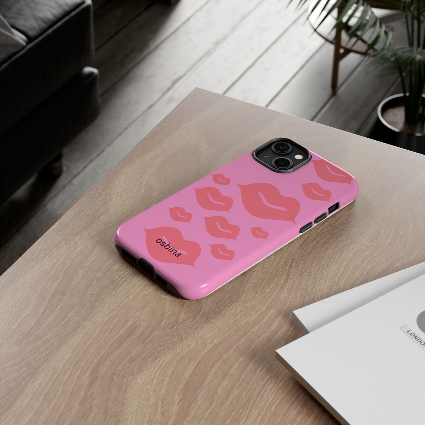 osbina | Besos Hot Lips, Designer Case | Modern Muse Collection
