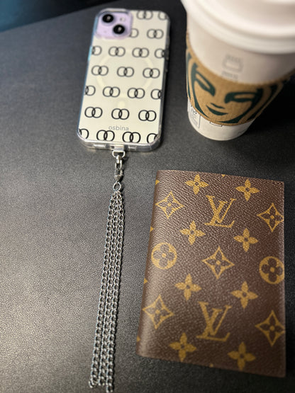 osbina Green | The Signature No. 01 Case & Chain Set | iPhone & Android