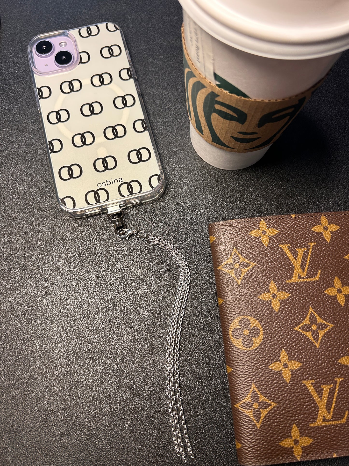 osbina Green | Signature No. 01 Designer Case + Chain Set | MagSafe for iPhone