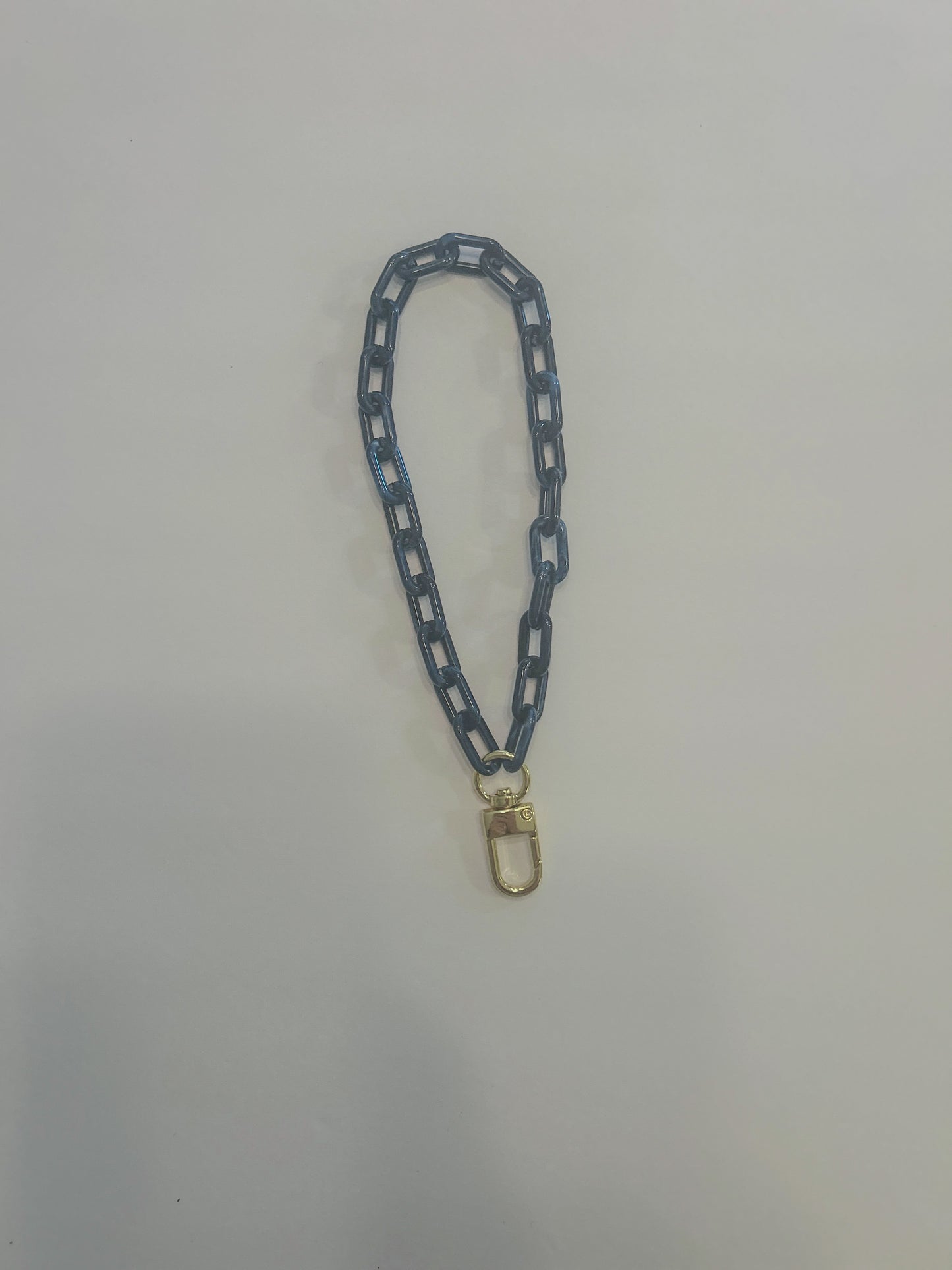 osbina Signature Resin Chain Wrist Straps