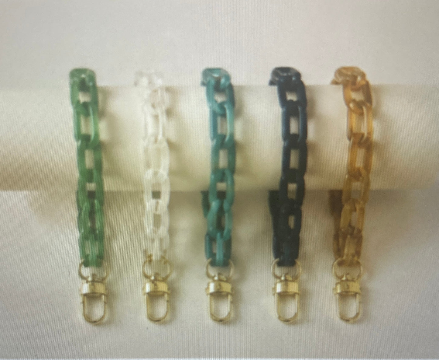 osbina Signature Resin Chain Wrist Straps