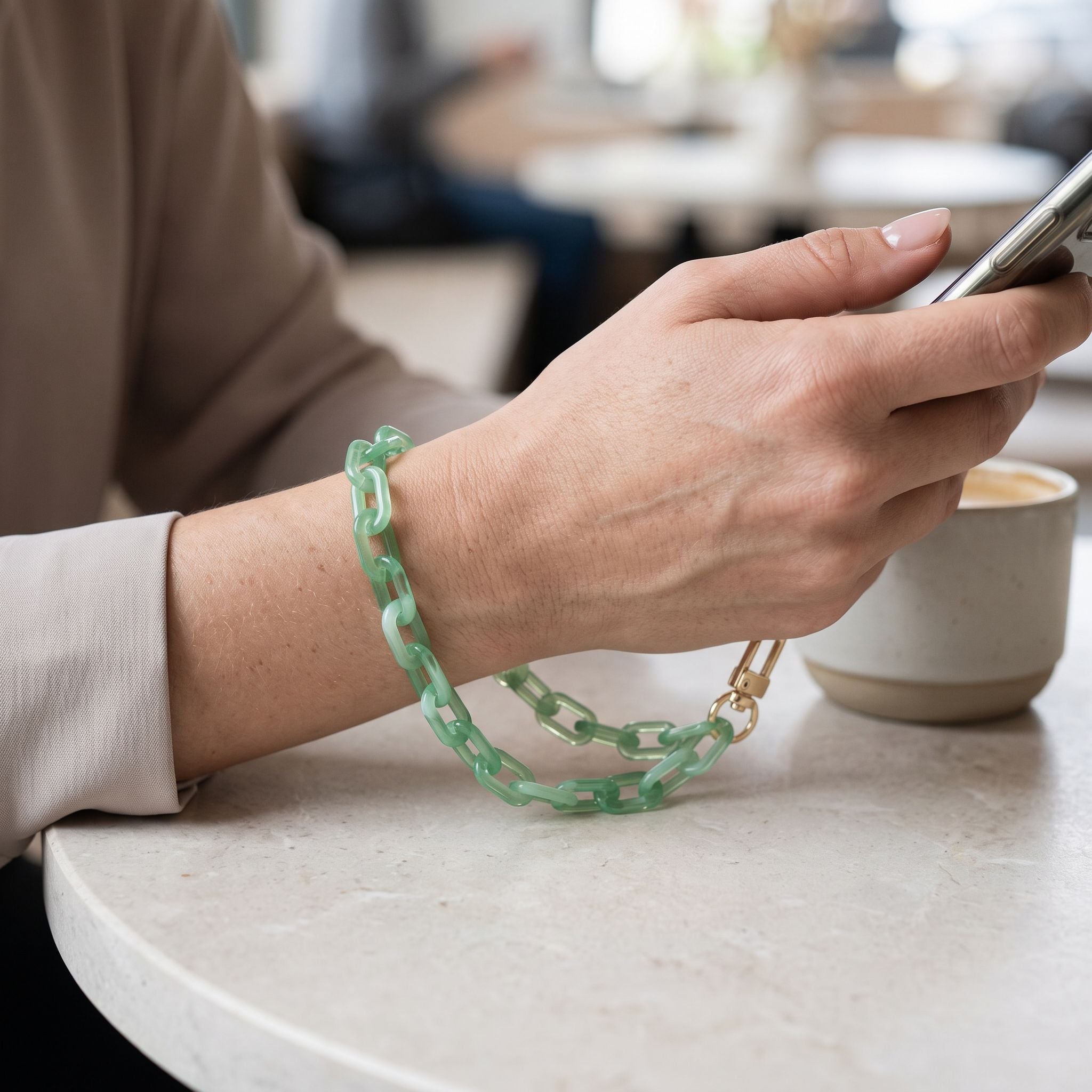 osbina Signature Resin Chain Wrist Straps